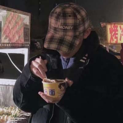 抖音最火男生頭像傷感