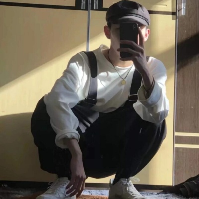 抖音最火男生頭像傷感