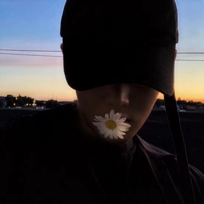 抖音最火男生頭像傷感